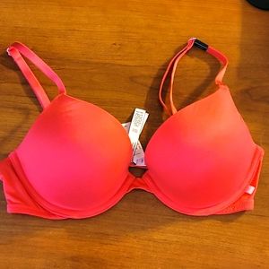 NWT Victoria's Secret 34C push up bra
